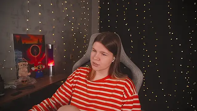 cuteamberlyyy online show from December 19, 4:27 am