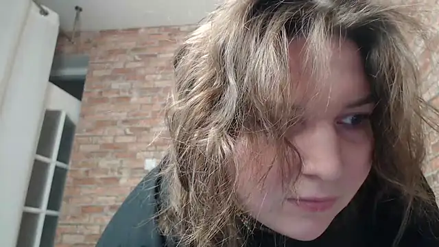 Amelia Kiss  online show from February 22, 12:38 am