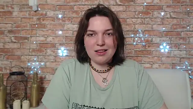 Amelia Kiss  online show from February 27, 4:02 am