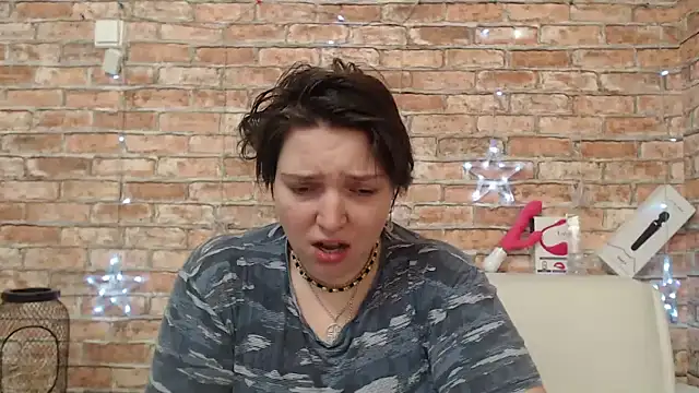 Amelia Kiss  online show from December 19, 12:36 am