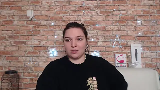 Amelia Kiss  online show from September 19, 12:36 am