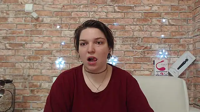 Amelia Kiss  online show from April 23, 12:39 am