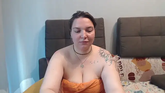 Amelia Kiss  online show from June 17, 2:11 am