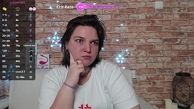 Amelia Kiss  online show from October 11, 12:33 am