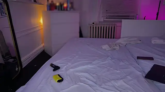 Snapshot of CupidZass chatting on February 3, 10:48 pm CupidZass online show from February 3, 10:48 pm