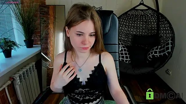 Caitlin Carey online show from February 26, 7:19 am