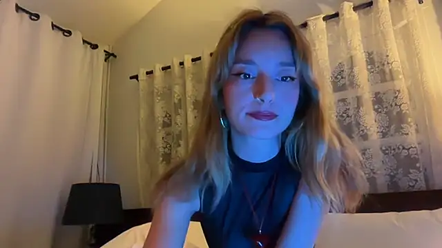 SirenaBelle online show from March 10, 10:14 pm