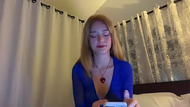 SirenaBelle online show from March 12, 10:25 pm