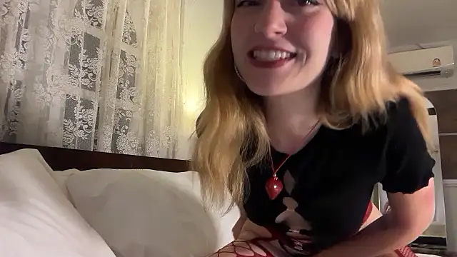 SirenaBelle online show from May 5, 10:24 pm