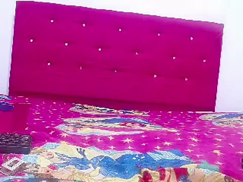 Snapshot of candy_dustano691 chatting on March 2, 8:25 pm candy dustano691 online show from March 2, 8:25 pm