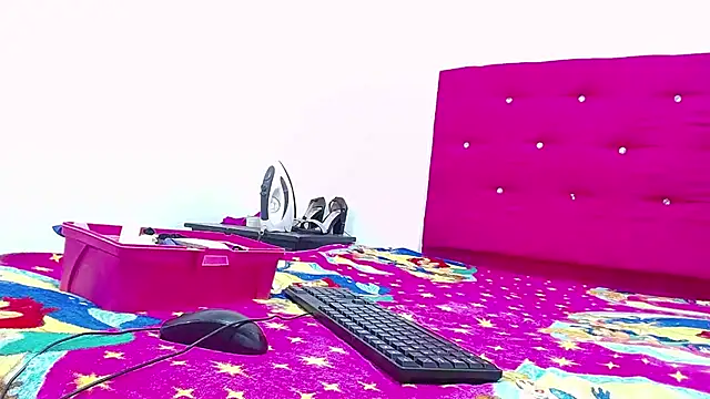 Snapshot of candy_dustano691 chatting on February 24, 11:52 pm candy dustano691 online show from February 24, 11:52 pm