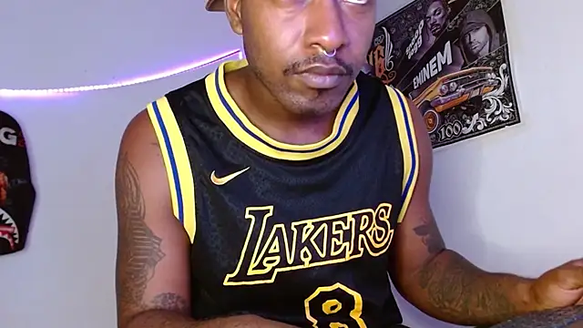 king  Black online show from February 18, 1:36 am