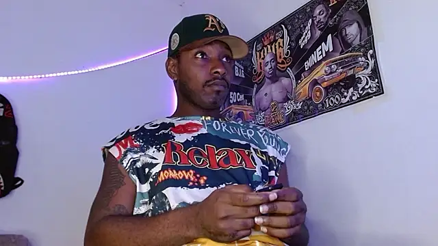 king  Black online show from February 28, 3:44 pm