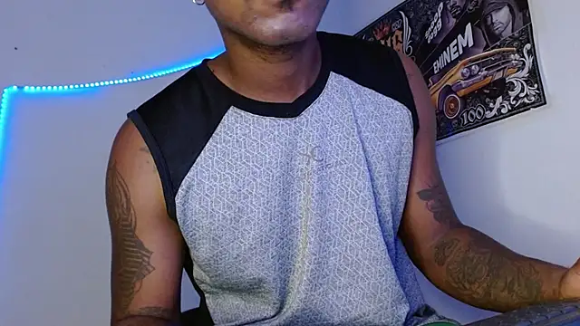 king  Black online show from February 2, 3:11 pm