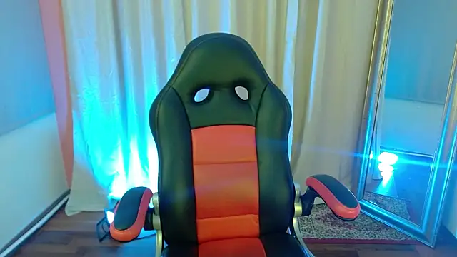 Snapshot of rubiblues chatting on November 28, 11:16 pm rubiblues online show from November 28, 11:16 pm