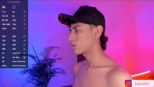 Levin Hikaru online show from October 3, 7:43 am