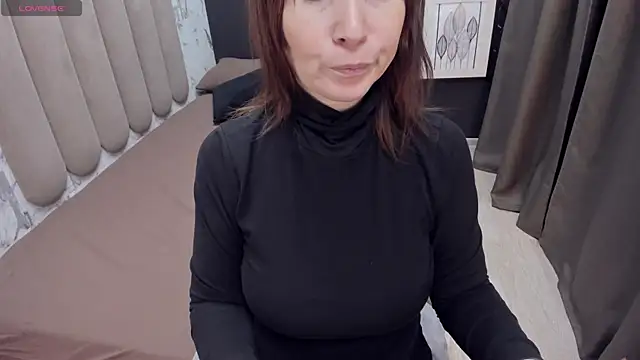 ZoeEast online show from October 24, 1:43 pm