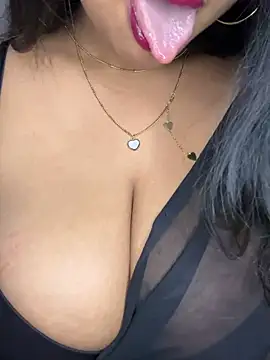 Snapshot of Playful__Princess chatting on January 26, 5:34 pm Playful  Princess online show from January 26, 5:34 pm