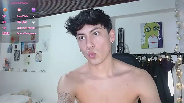 Snapshot of Amahd696 chatting on November 12, 10:24 pm Amahd696 online show from November 12, 10:24 pm