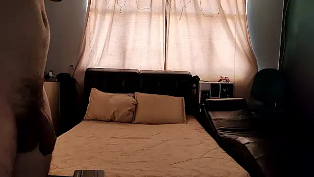 Alaia sam online show from February 21, 3:47 pm