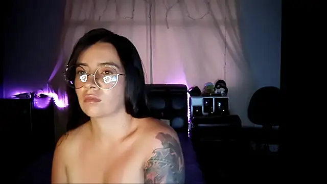 Alaia sam online show from May 26, 11:03 pm