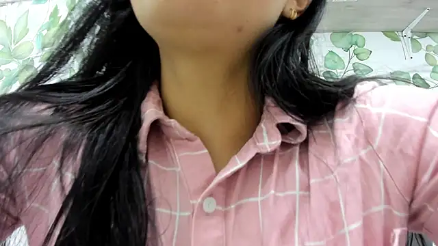 atilanadiaz7 online show from September 26, 4:58 pm
