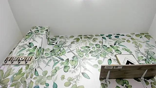 Snapshot of atilanadiaz7 chatting on October 23, 5:11 pm atilanadiaz7 online show from October 23, 5:11 pm