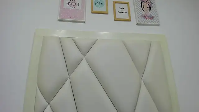 atilanadiaz7 online show from February 2, 4:39 pm