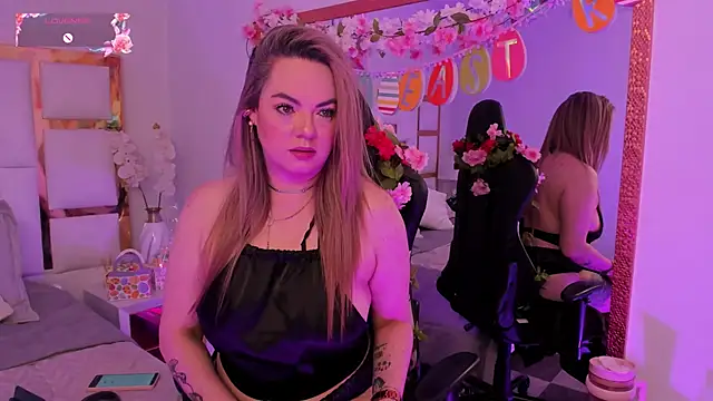 AvaMiia online show from April 2, 11:39 am