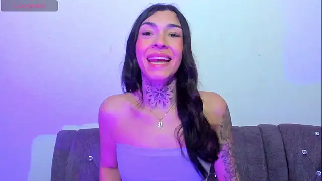 Camila Coxx online show from December 17, 4:28 am