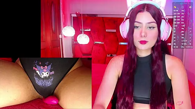 Snapshot of LiaGames chatting on March 17, 9:57 pm LiaGames online show from March 17, 9:57 pm