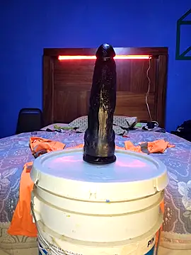 Snapshot of Ricorry@xh chatting on November 22, 6:23 am Ricorryxh online show from November 22, 6:23 am