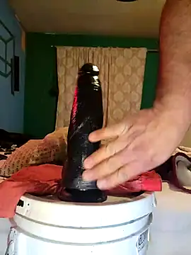 Snapshot of Ricorry@xh chatting on December 15, 4:40 am Ricorryxh online show from December 15, 4:40 am