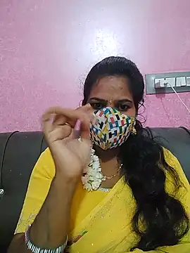 Snapshot of melina214 chatting on June 19, 4:46 pm melina214 online show from June 19, 4:46 pm
