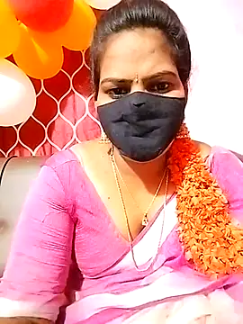 Snapshot of melina214 chatting on February 25, 4:46 pm melina214 online show from February 25, 4:46 pm