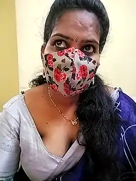 melina214 online show from April 15, 6:01 pm