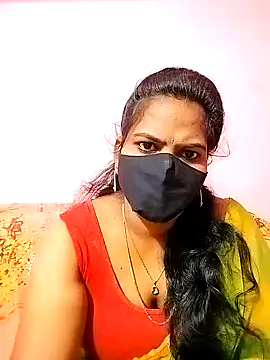 Snapshot of melina214 chatting on February 5, 3:13 am melina214 online show from February 5, 3:13 am