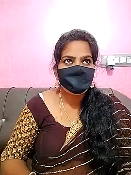 Snapshot of melina214 chatting on July 14, 2:34 pm melina214 online show from July 14, 2:34 pm