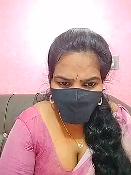 Snapshot of melina214 chatting on July 20, 4:20 am melina214 online show from July 20, 4:20 am