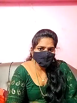 Snapshot of melina214 chatting on October 7, 4:41 pm melina214 online show from October 7, 4:41 pm