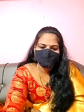 Snapshot of melina214 chatting on October 13, 3:30 am melina214 online show from October 13, 3:30 am
