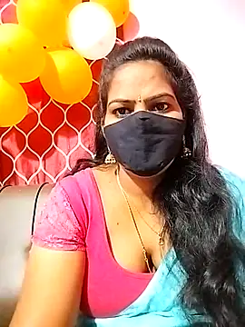 Snapshot of melina214 chatting on February 26, 3:03 am melina214 online show from February 26, 3:03 am