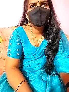 Snapshot of melina214 chatting on January 30, 4:24 pm melina214 online show from January 30, 4:24 pm