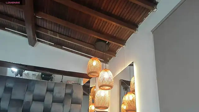 pamela-wells online show from January 17, 11:03 am