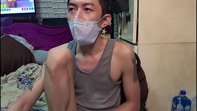 JJjing online show from April 14, 9:09 pm