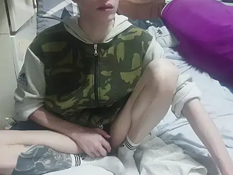 JJjing online show from December 3, 12:15 pm