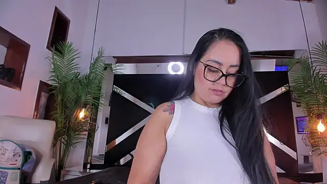 emily-fox online show from October 31, 11:07 am