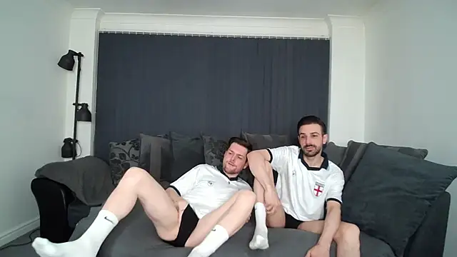 twotwinkhusbandss online show from October 13, 10:32 pm