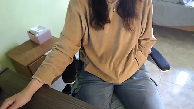 Snapshot of samantha_s69 chatting on February 4, 2:34 pm samantha s69 online show from February 4, 2:34 pm