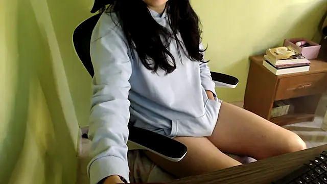 samantha s69 online show from April 18, 9:04 pm